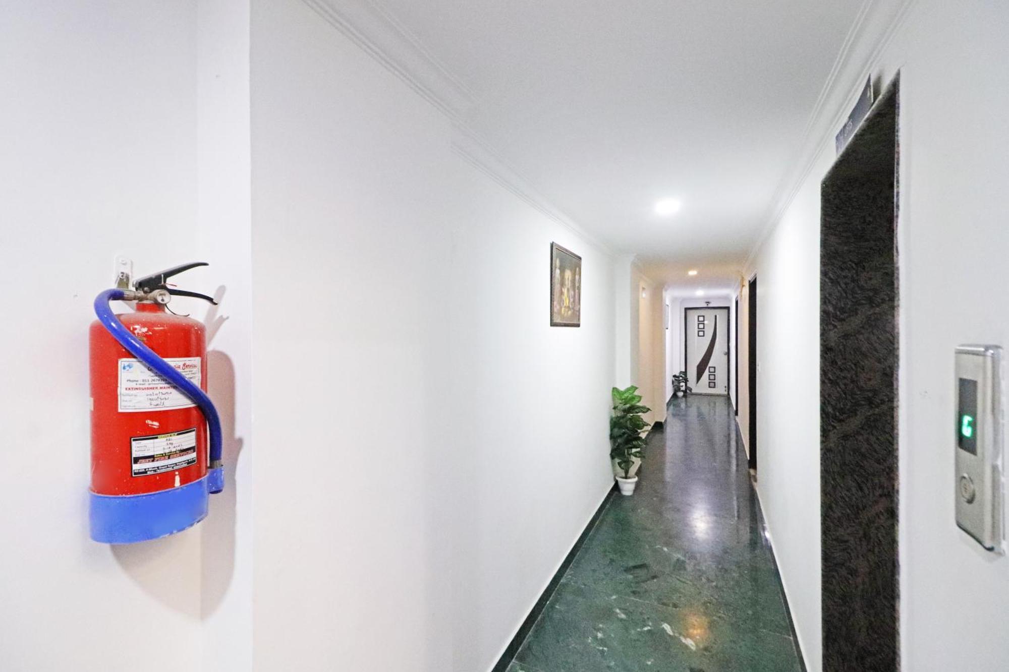 Clink Airport Stay -New Delhi Exterior photo