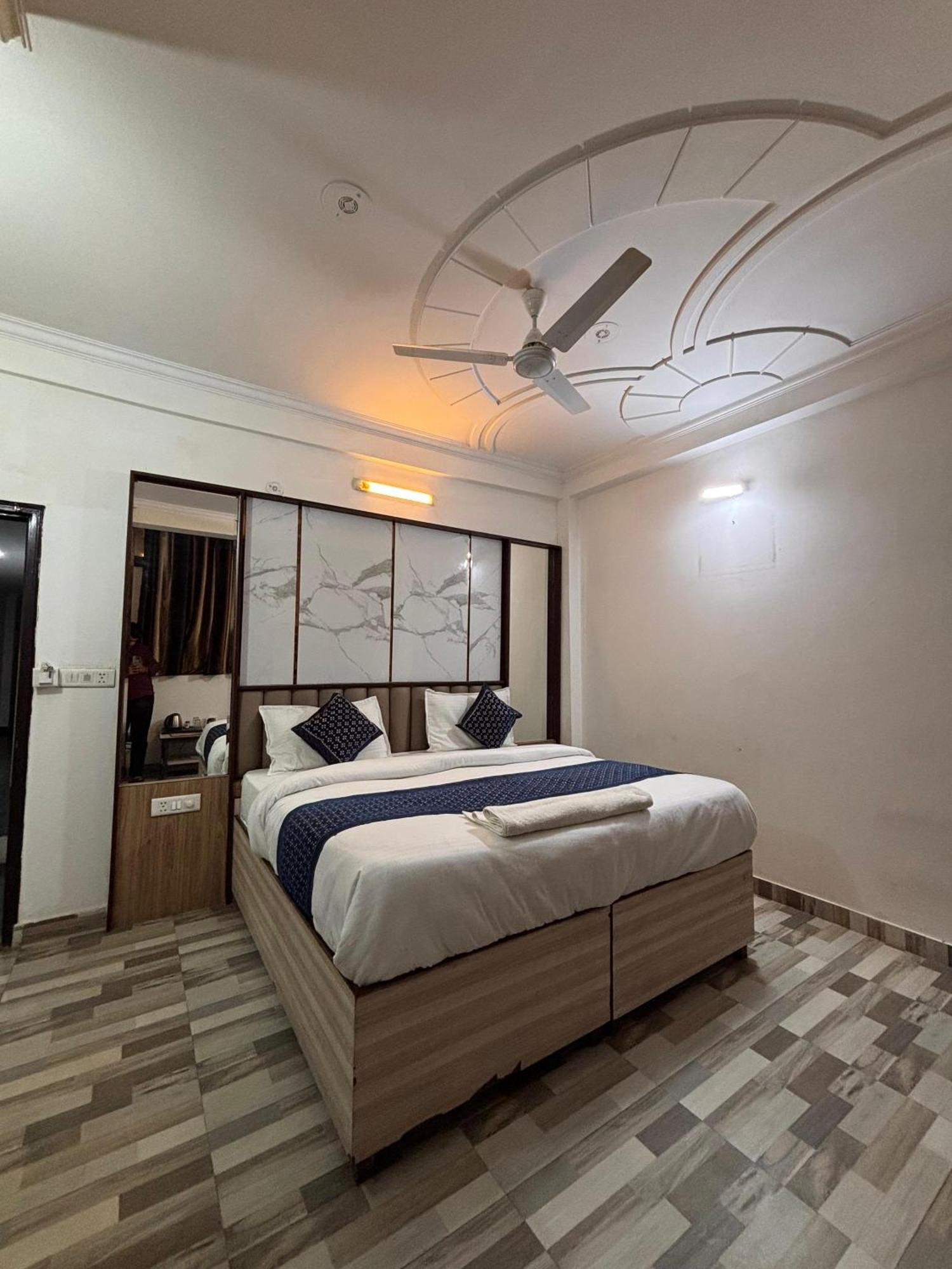 Clink Airport Stay -New Delhi Exterior photo