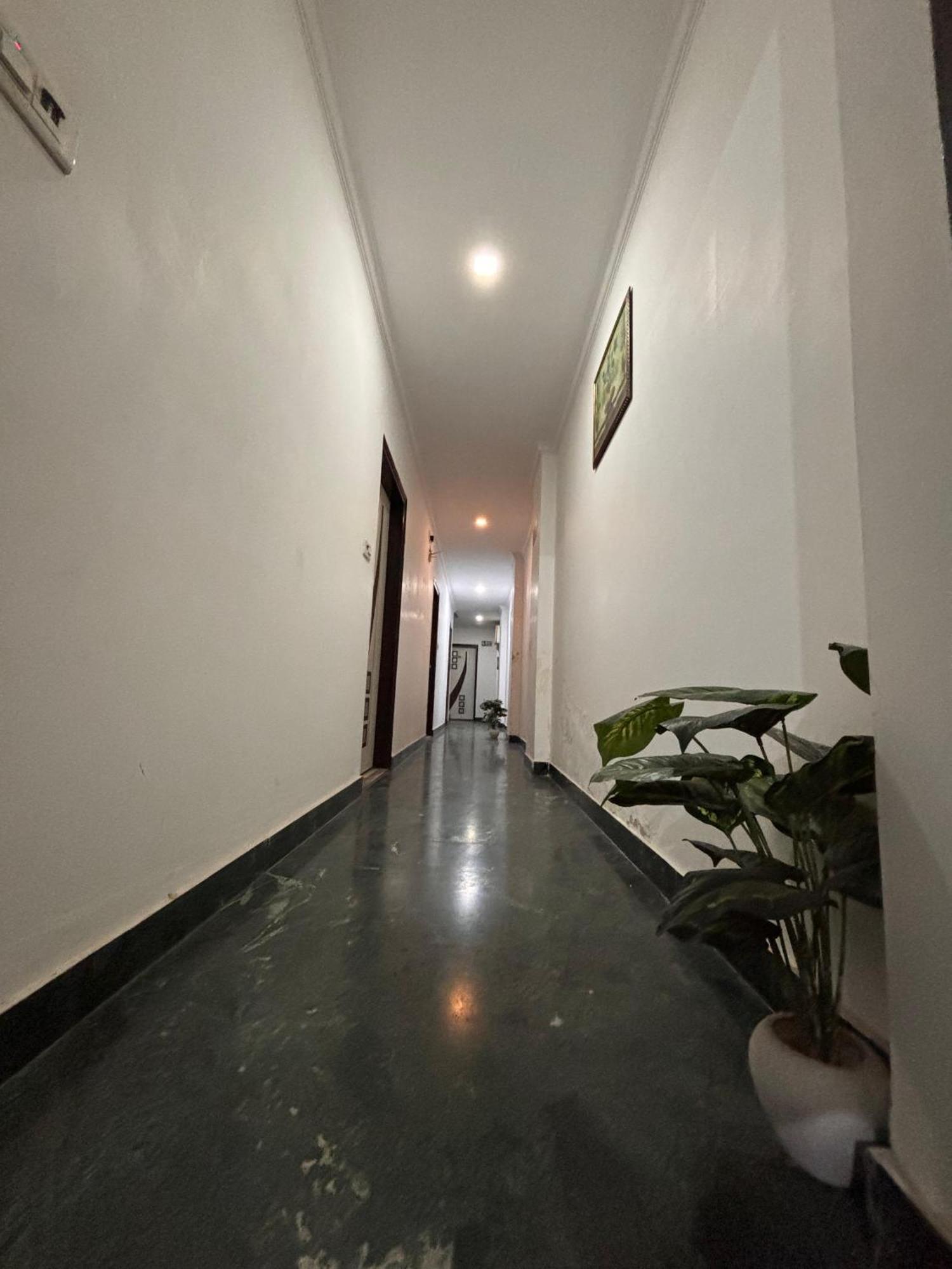 Clink Airport Stay -New Delhi Exterior photo