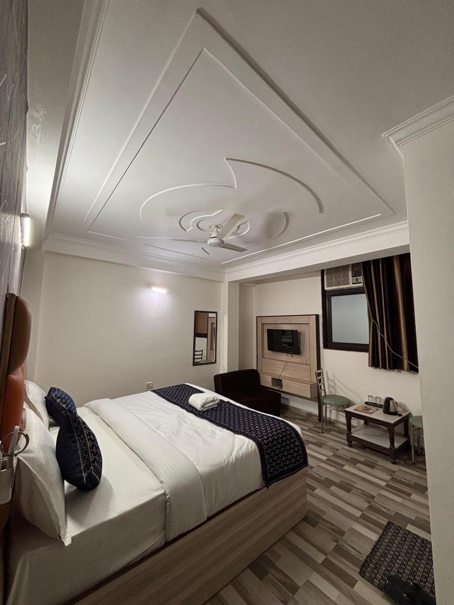 Clink Airport Stay -New Delhi Exterior photo