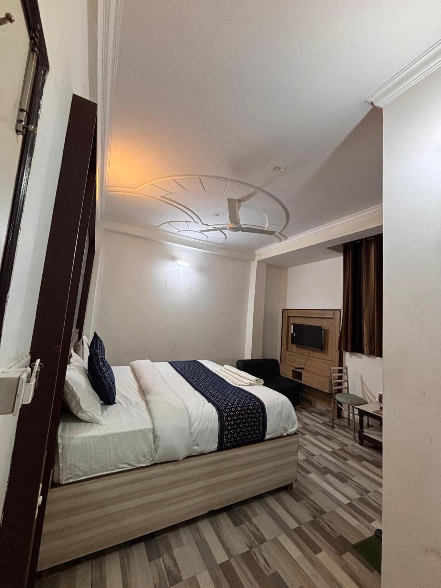 Clink Airport Stay -New Delhi Exterior photo